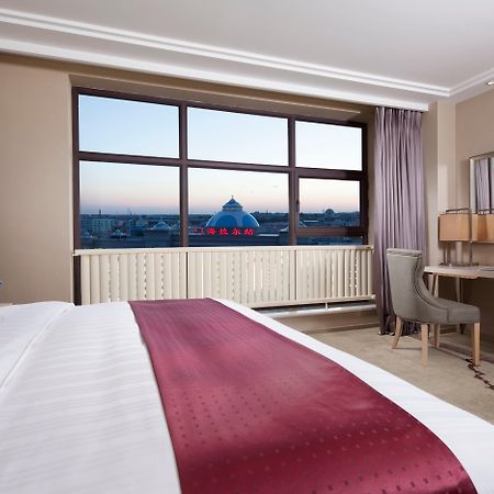 Holiday Inn & Suites Hulunbuir Exterior foto