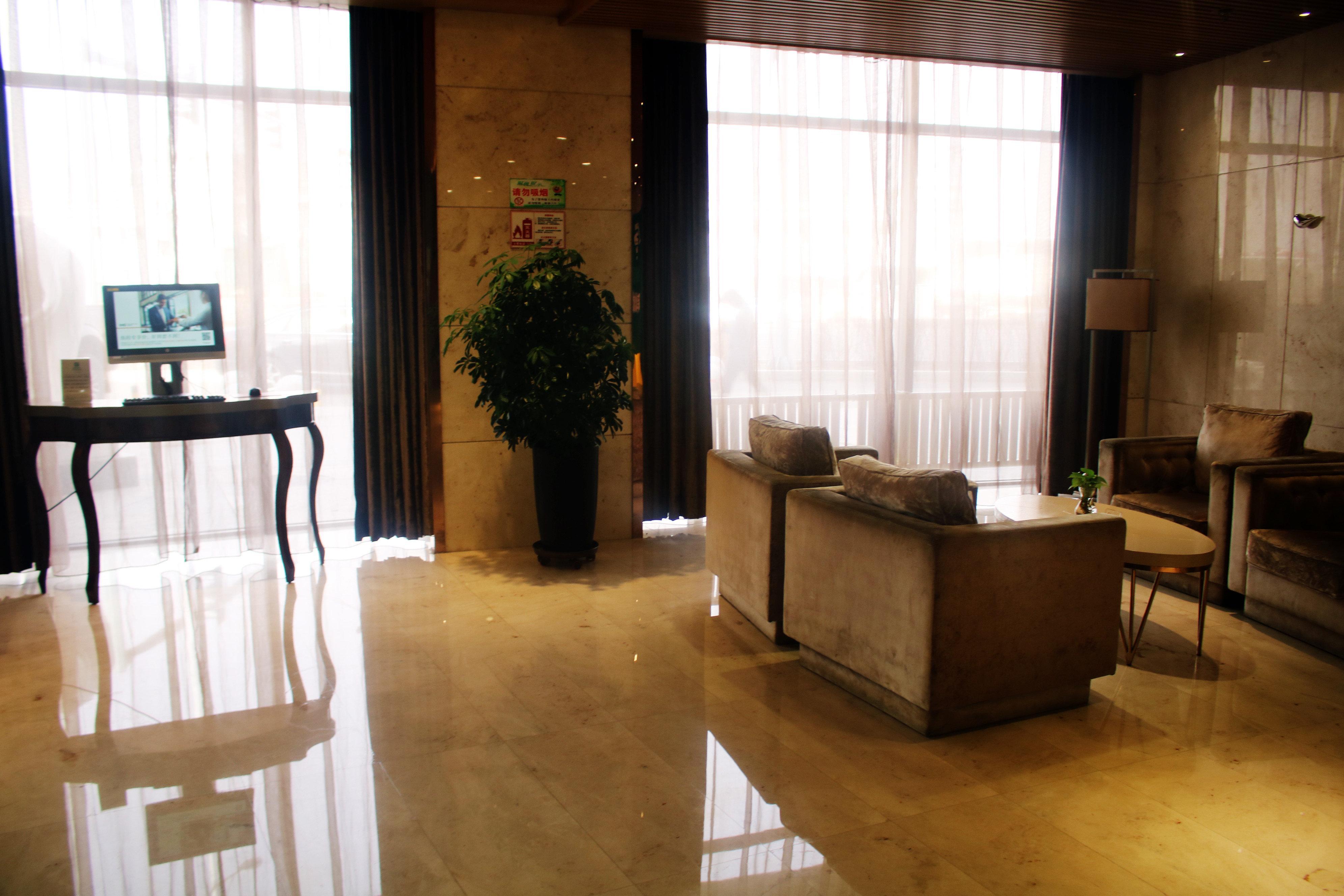 Holiday Inn & Suites Hulunbuir Exterior foto