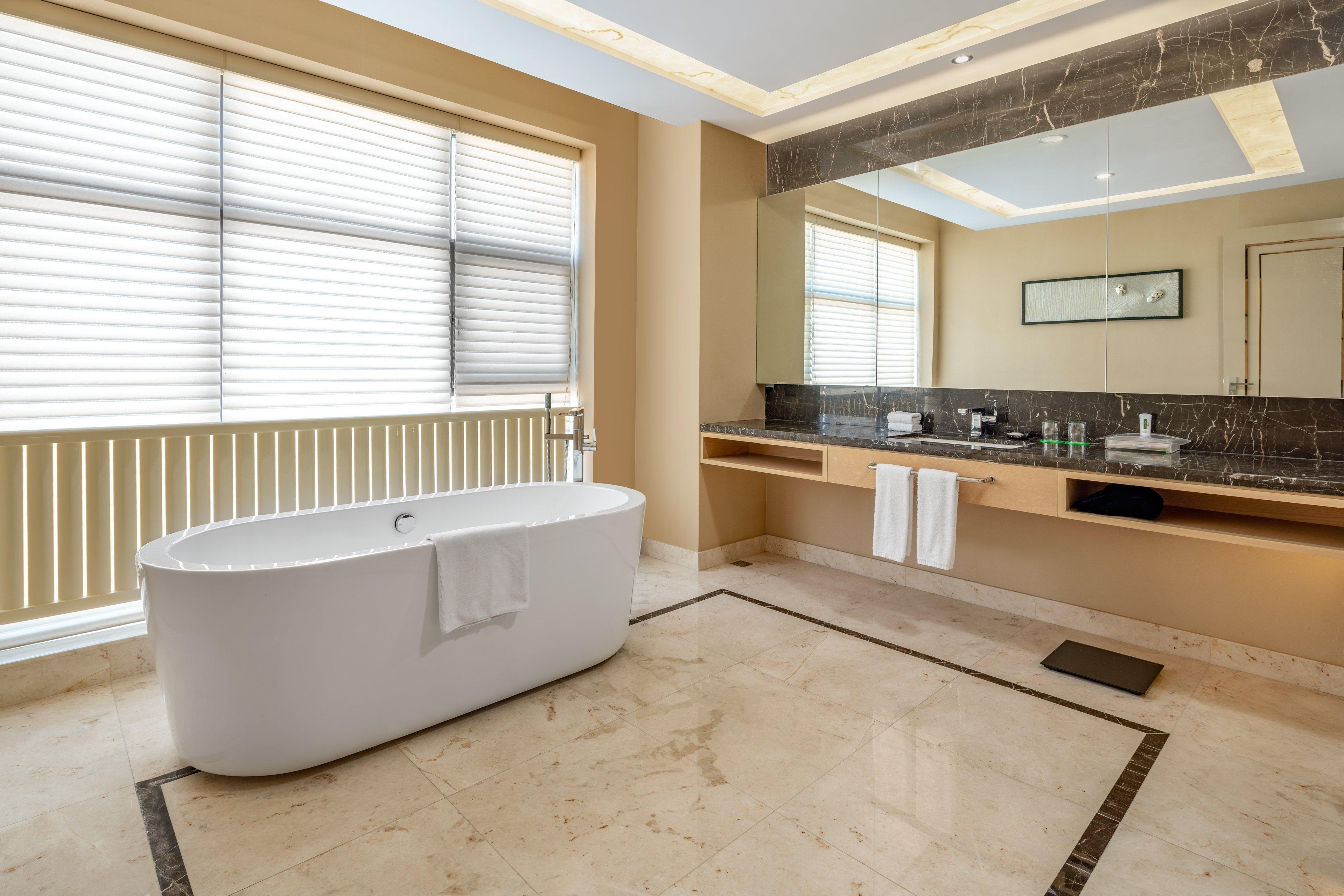 Holiday Inn & Suites Hulunbuir Exterior foto