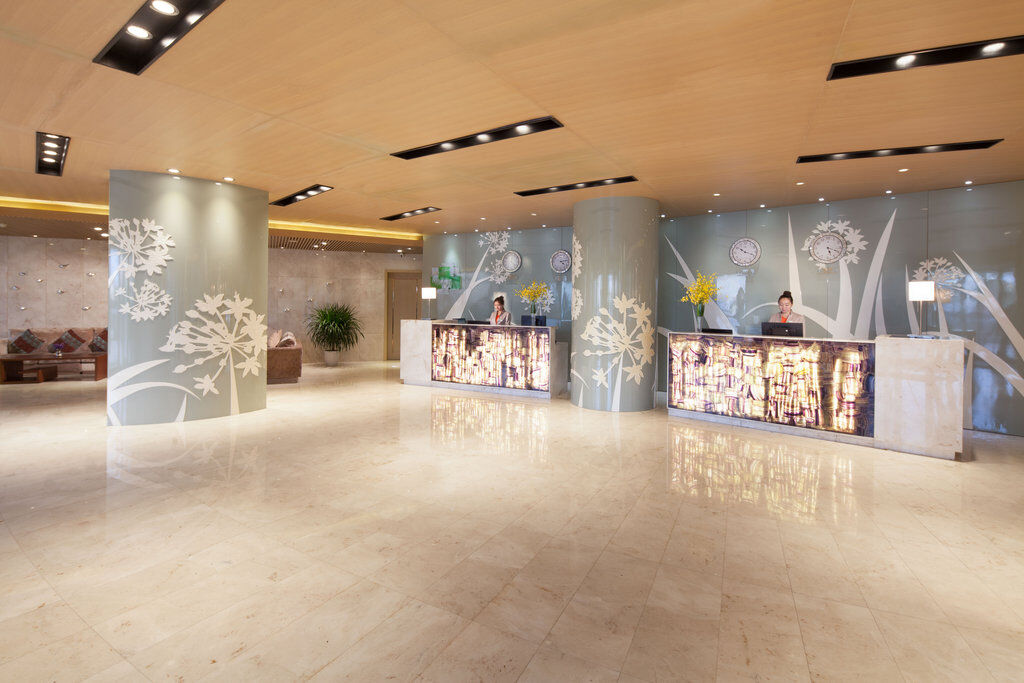 Holiday Inn & Suites Hulunbuir Exterior foto